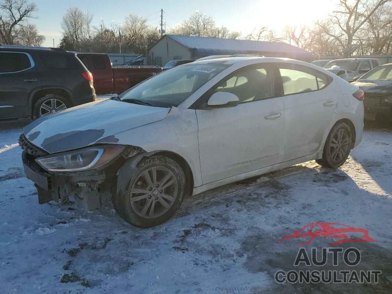 HYUNDAI ELANTRA 2018 - 5NPD84LF3JH303196
