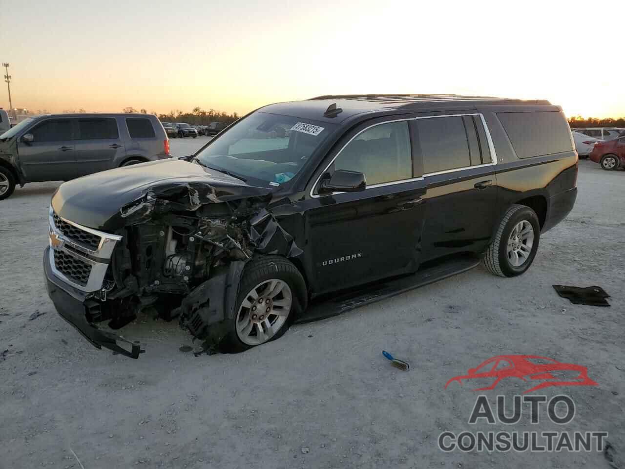 CHEVROLET SUBURBAN 2018 - 1GNSKHKC9JR365841