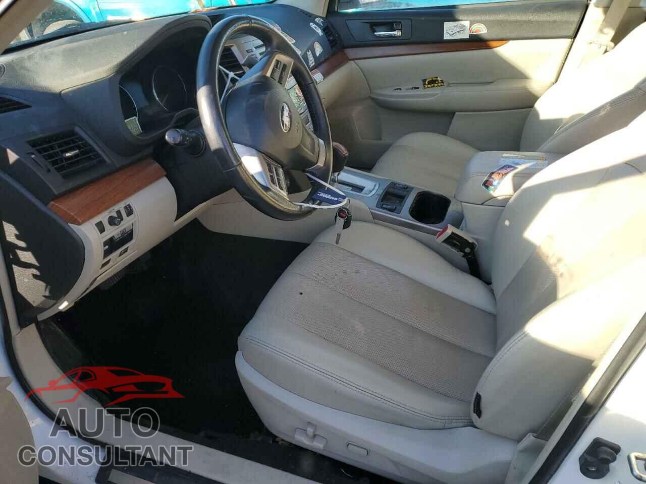 SUBARU OUTBACK 2014 - 4S4BRBLC0E3225908