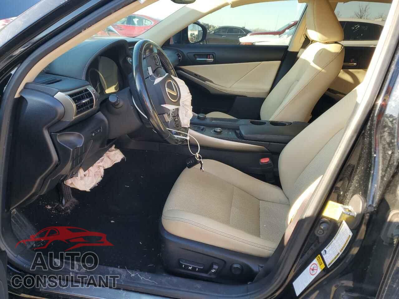 LEXUS IS 2015 - JTHCF1D26F5029249