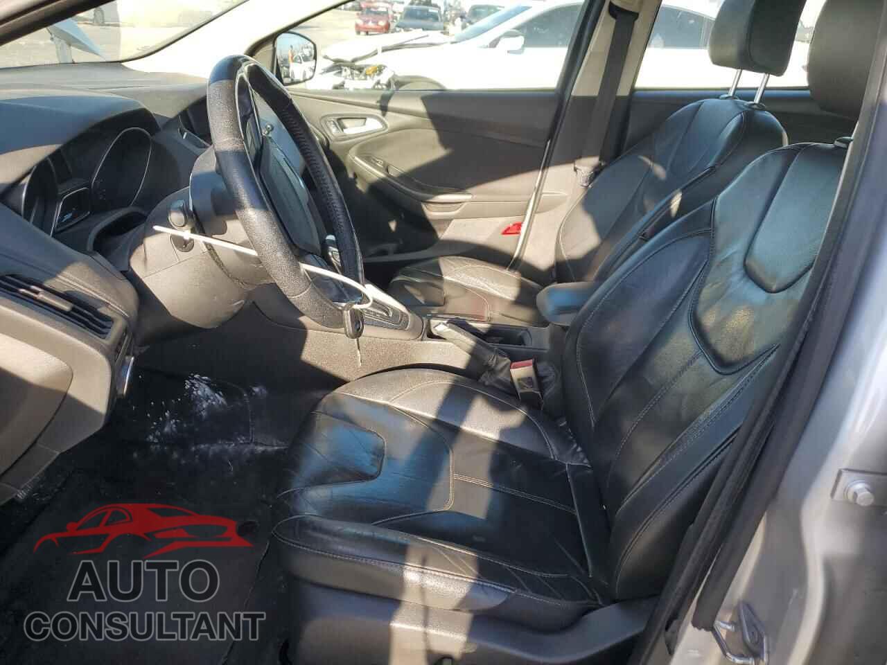 FORD FOCUS 2016 - 1FADP3K26GL329216