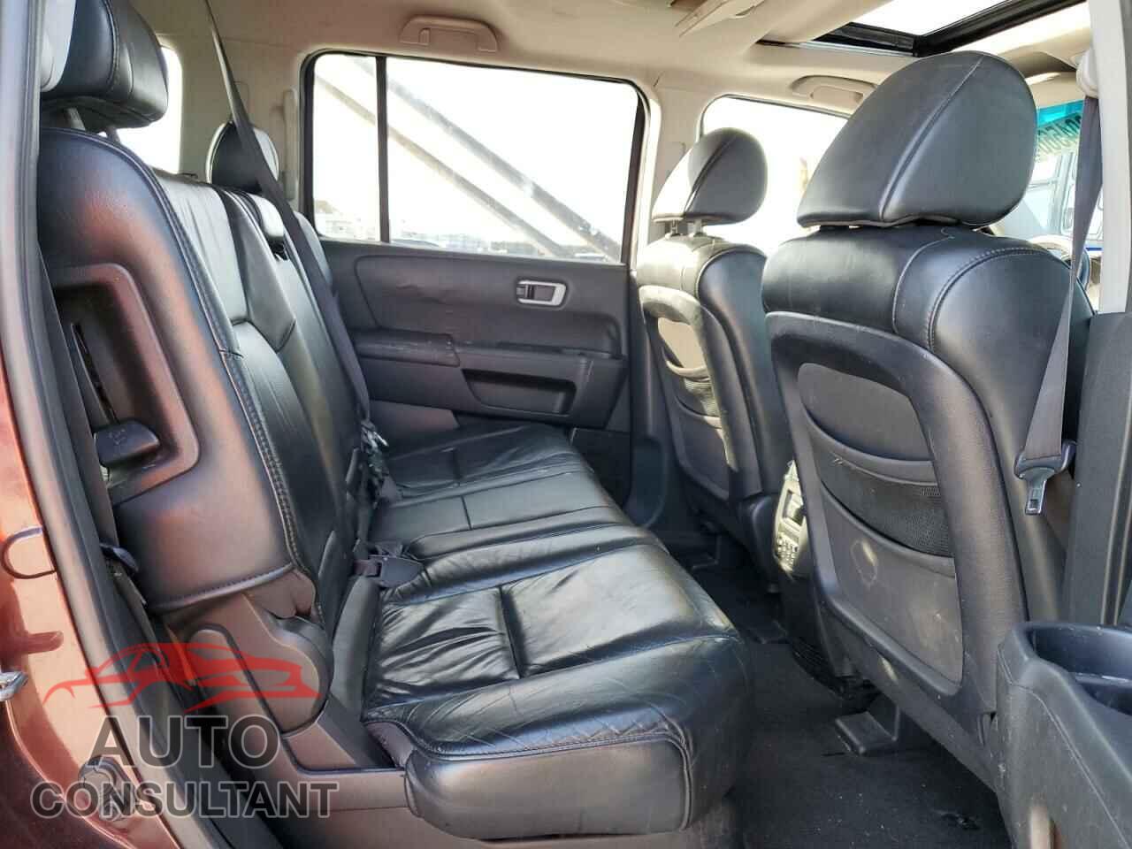 HONDA PILOT 2009 - 5FNYF38659B005916