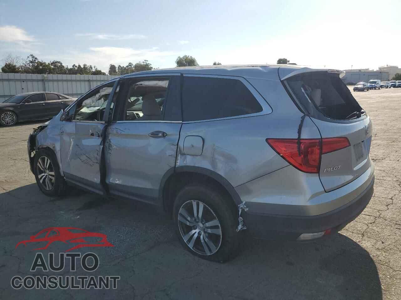 HONDA PILOT 2017 - 5FNYF5H33HB042141