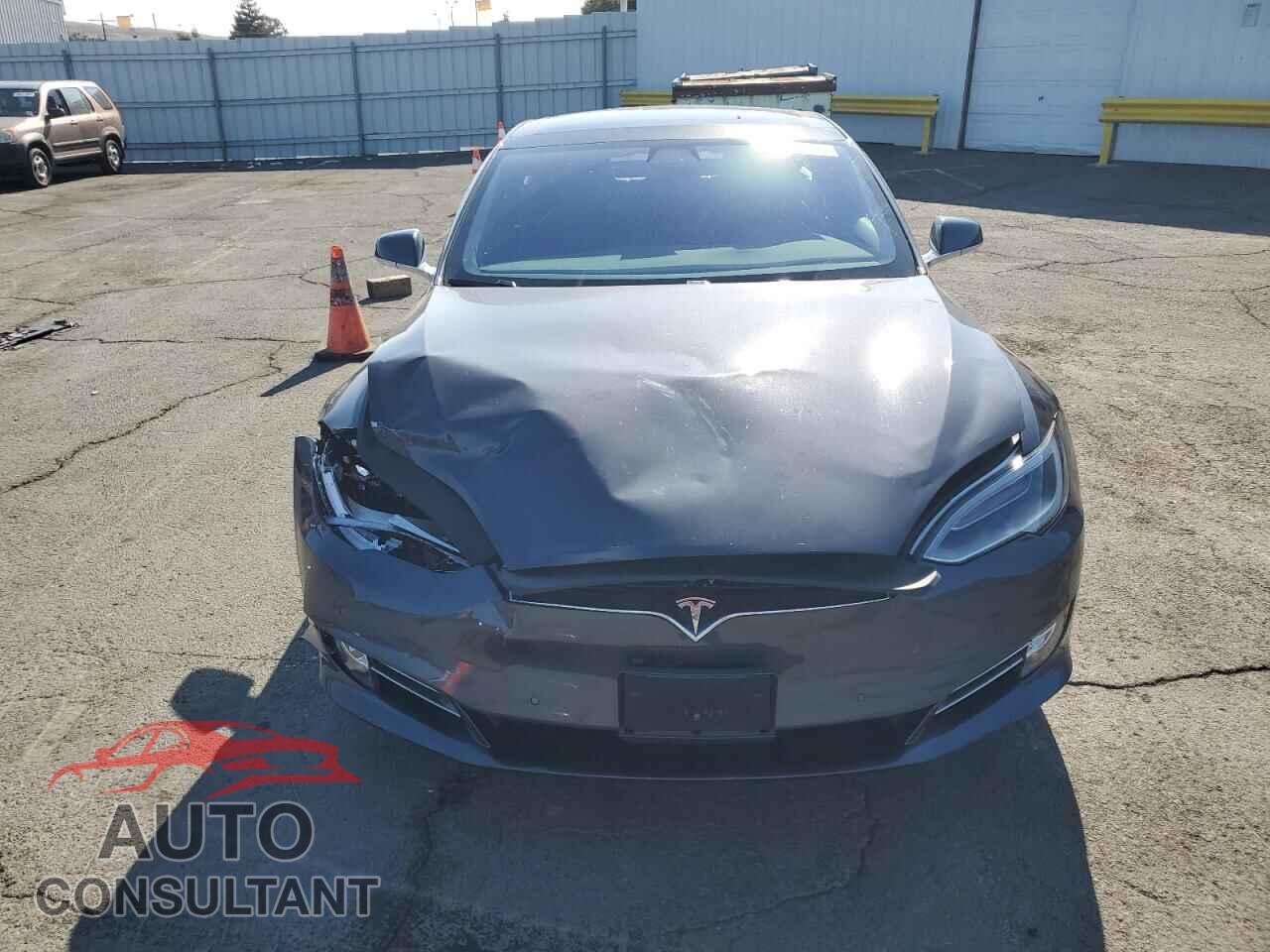 TESLA MODEL S 2017 - 5YJSA1E18HF218567