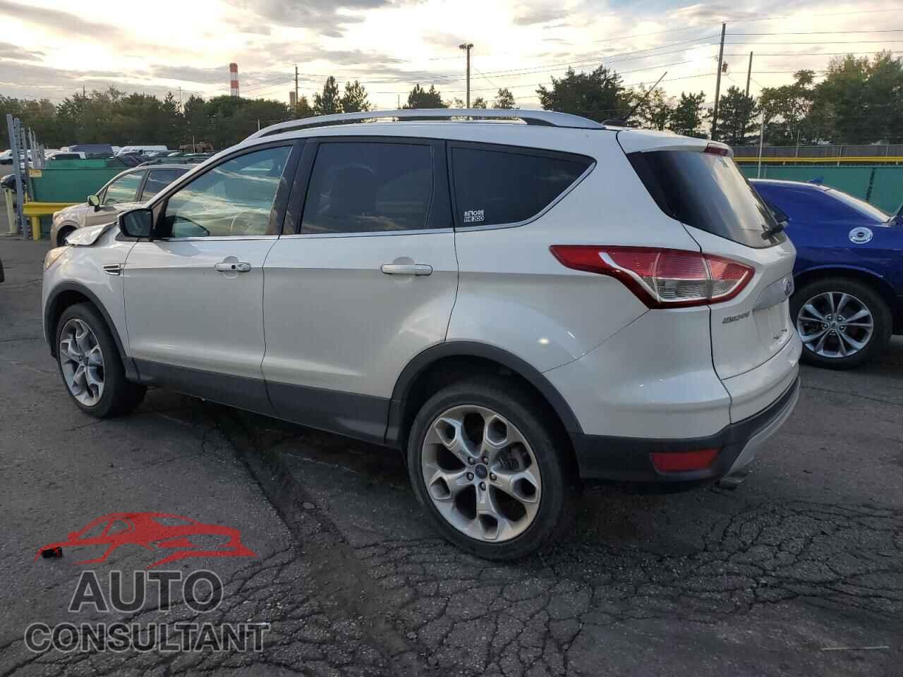 FORD ESCAPE 2016 - 1FMCU9J92GUC39857