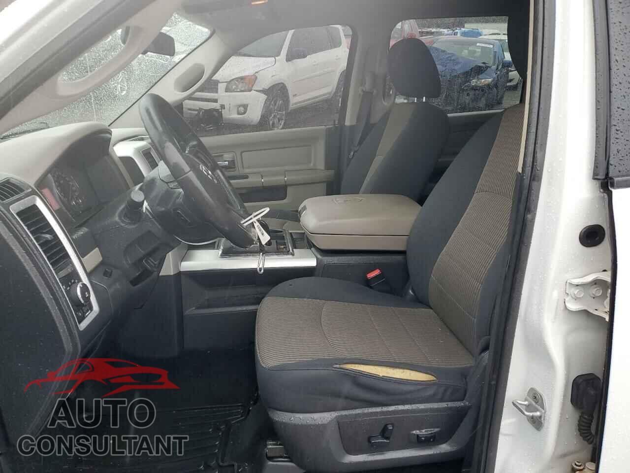 DODGE RAM 1500 2012 - 1C6RD7LT0CS187864