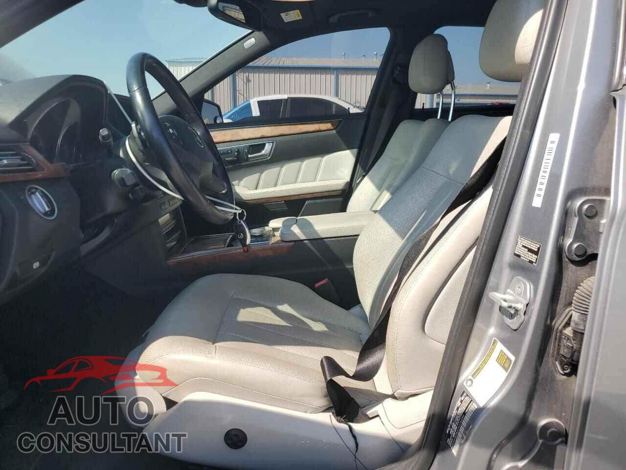 MERCEDES-BENZ E-CLASS 2012 - WDDHF2EB0CA526589