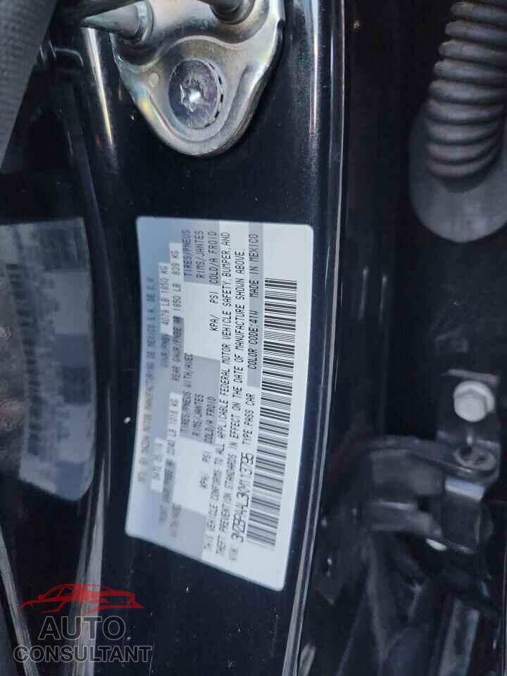 MAZDA 3 2019 - 3MZBPAAL3KM113795