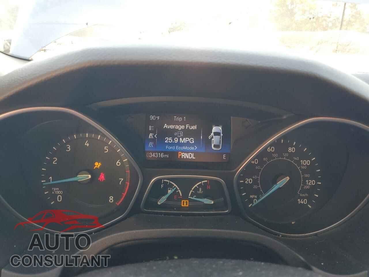 FORD FOCUS 2017 - 1FADP3F28HL300702