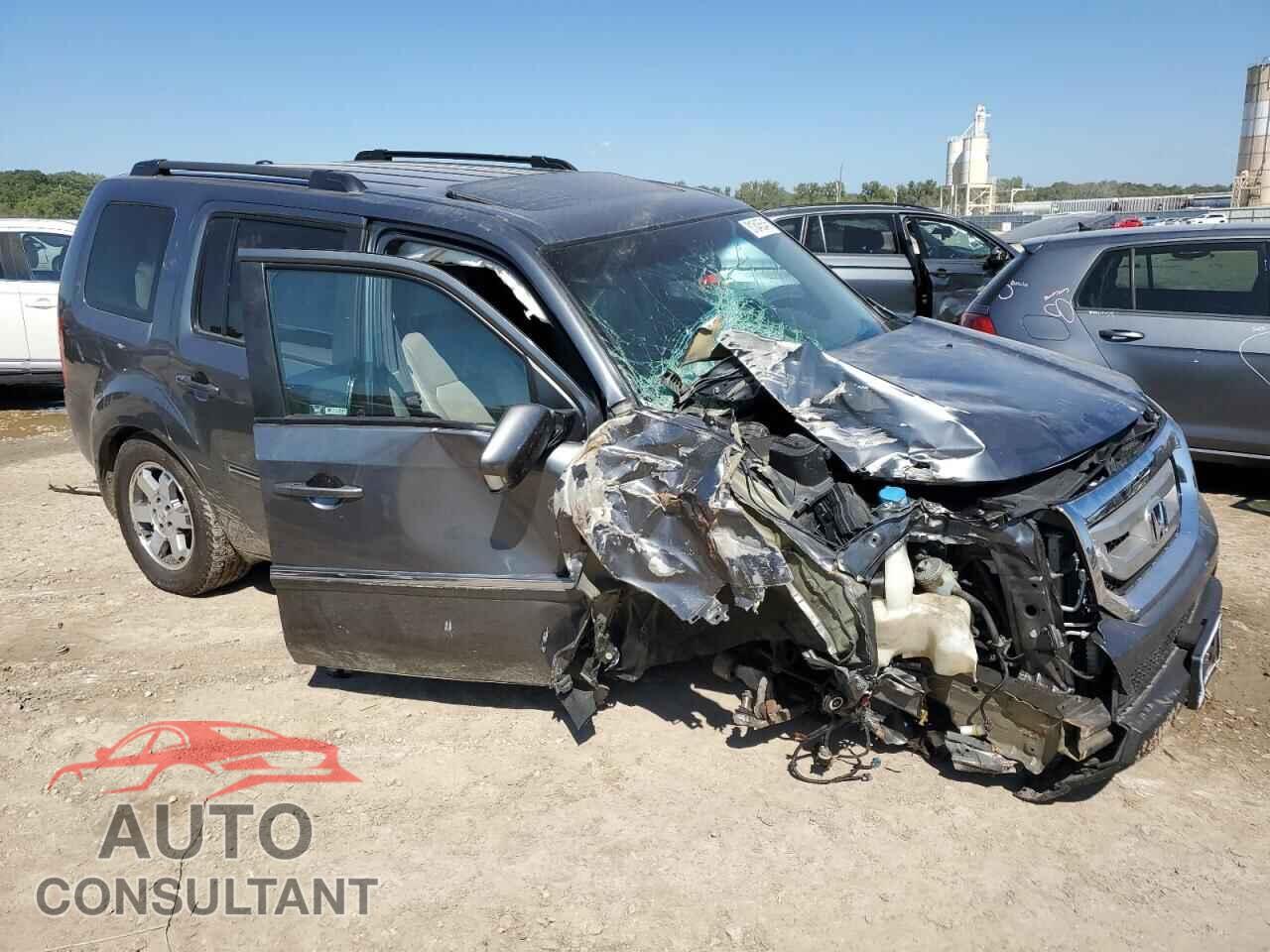 HONDA PILOT 2011 - 5FNYF4H95BB090875