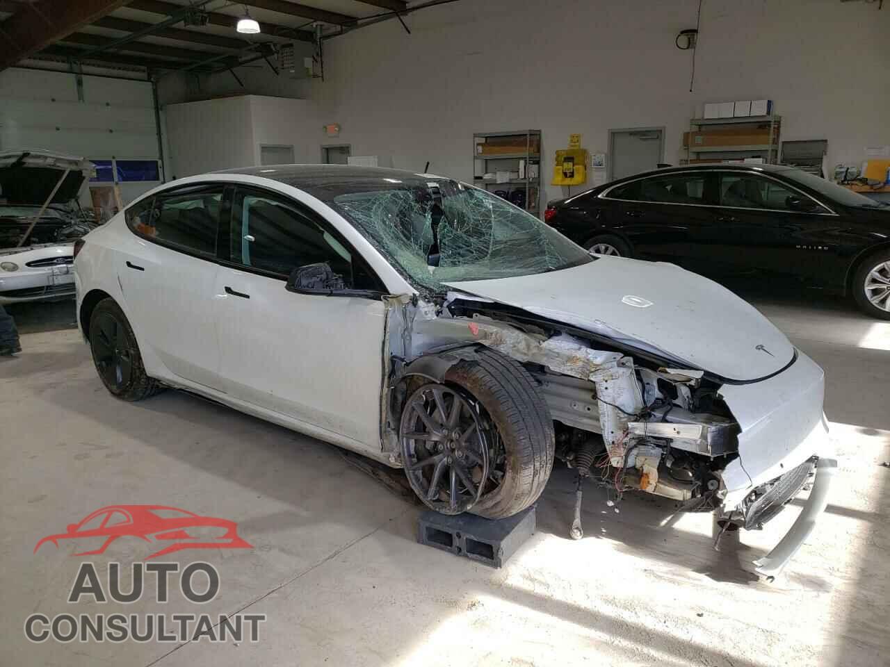TESLA MODEL 3 2022 - 5YJ3E1EB0NF183875