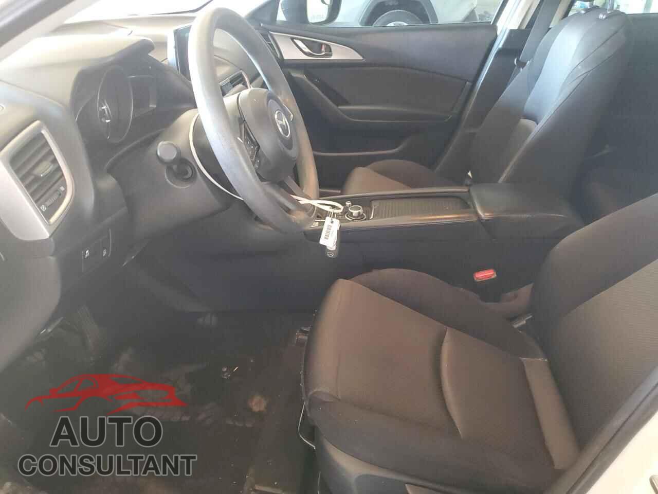 MAZDA 3 2017 - 3MZBN1U7XHM105531