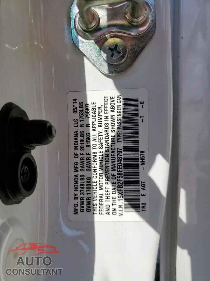 HONDA CIVIC 2014 - 19XFB2F58EE048797