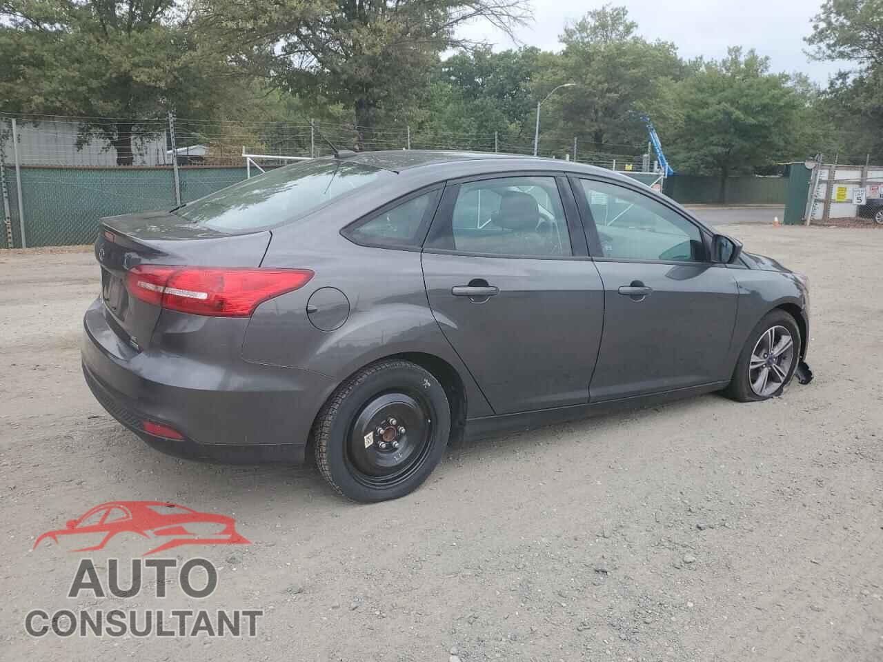 FORD FOCUS 2018 - 1FADP3FE8JL256717