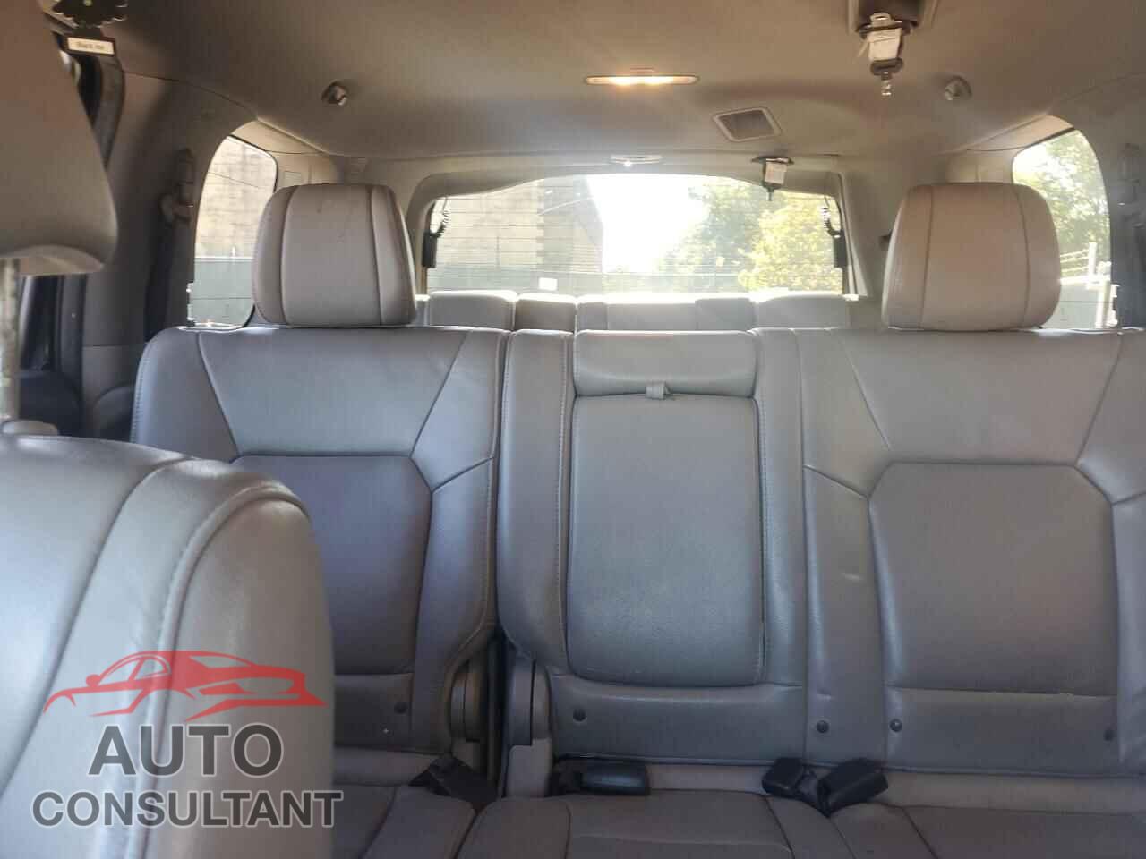 HONDA PILOT 2012 - 5FNYF4H72CB048972