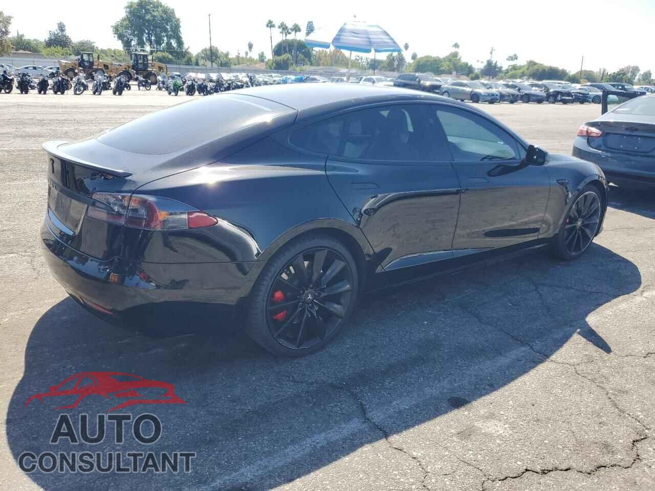 TESLA MODEL S 2017 - 5YJSA1E10HF201486