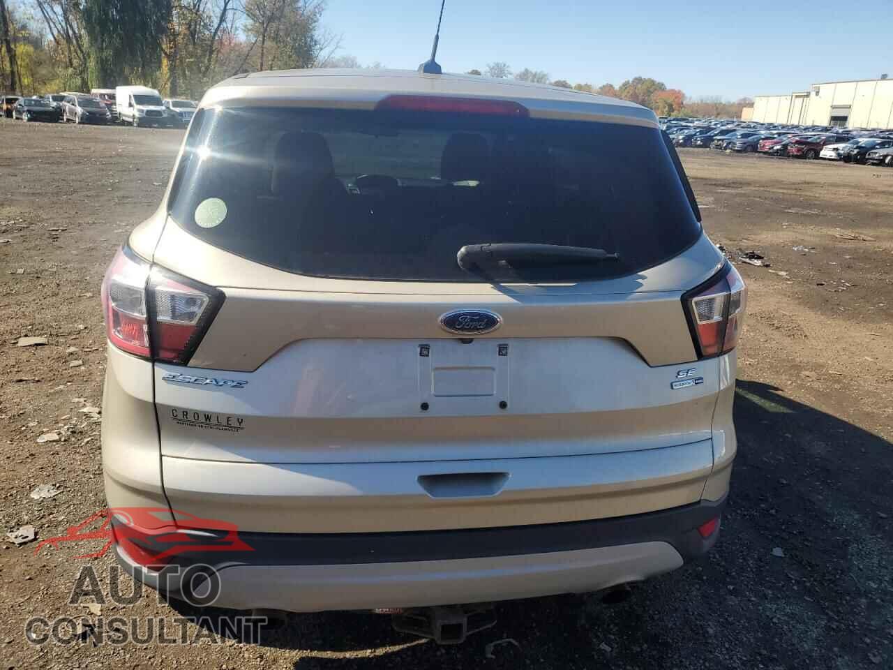 FORD ESCAPE 2017 - 1FMCU9GD4HUC41574