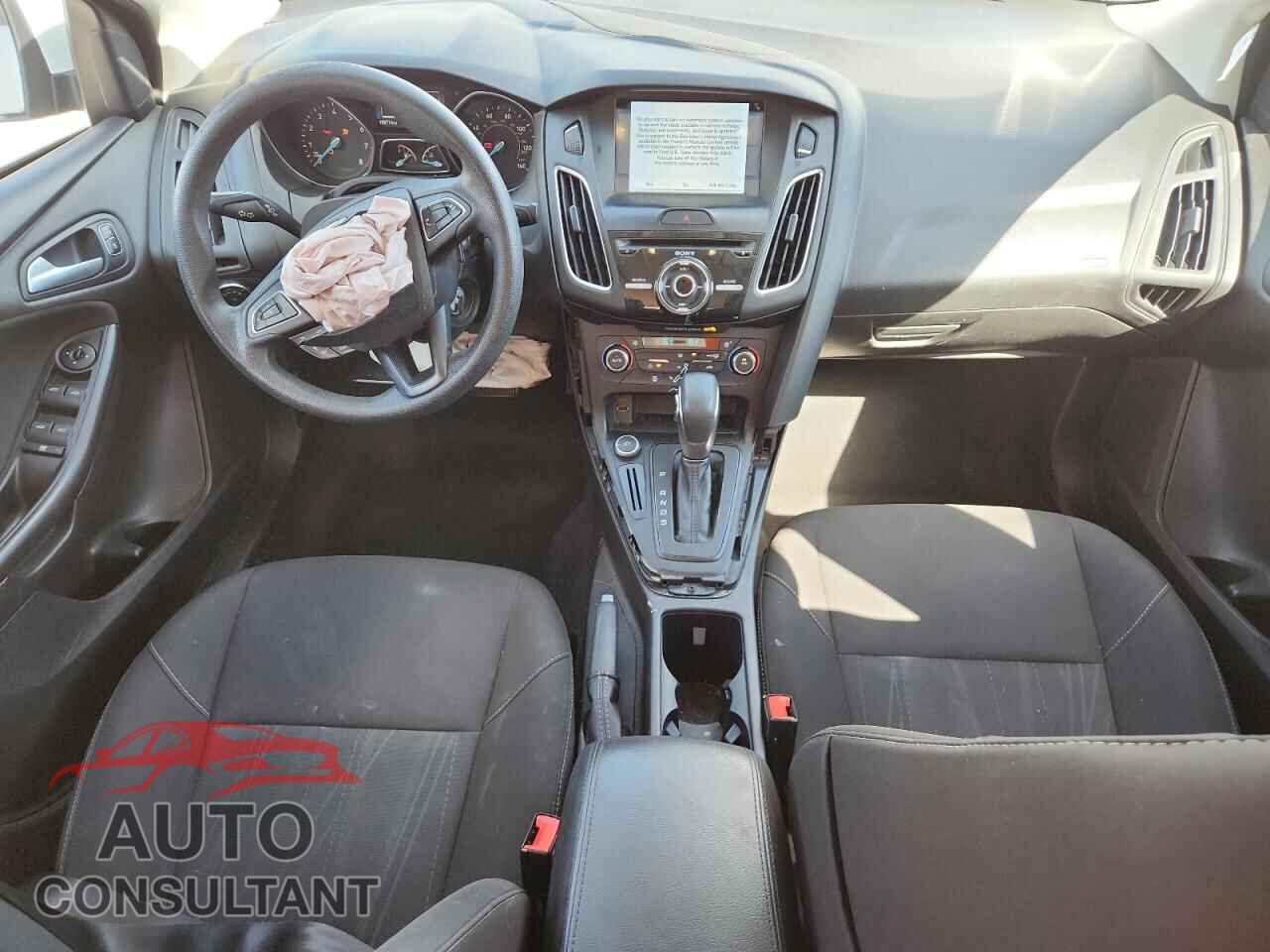 FORD FOCUS 2017 - 1FADP3H26HL248323