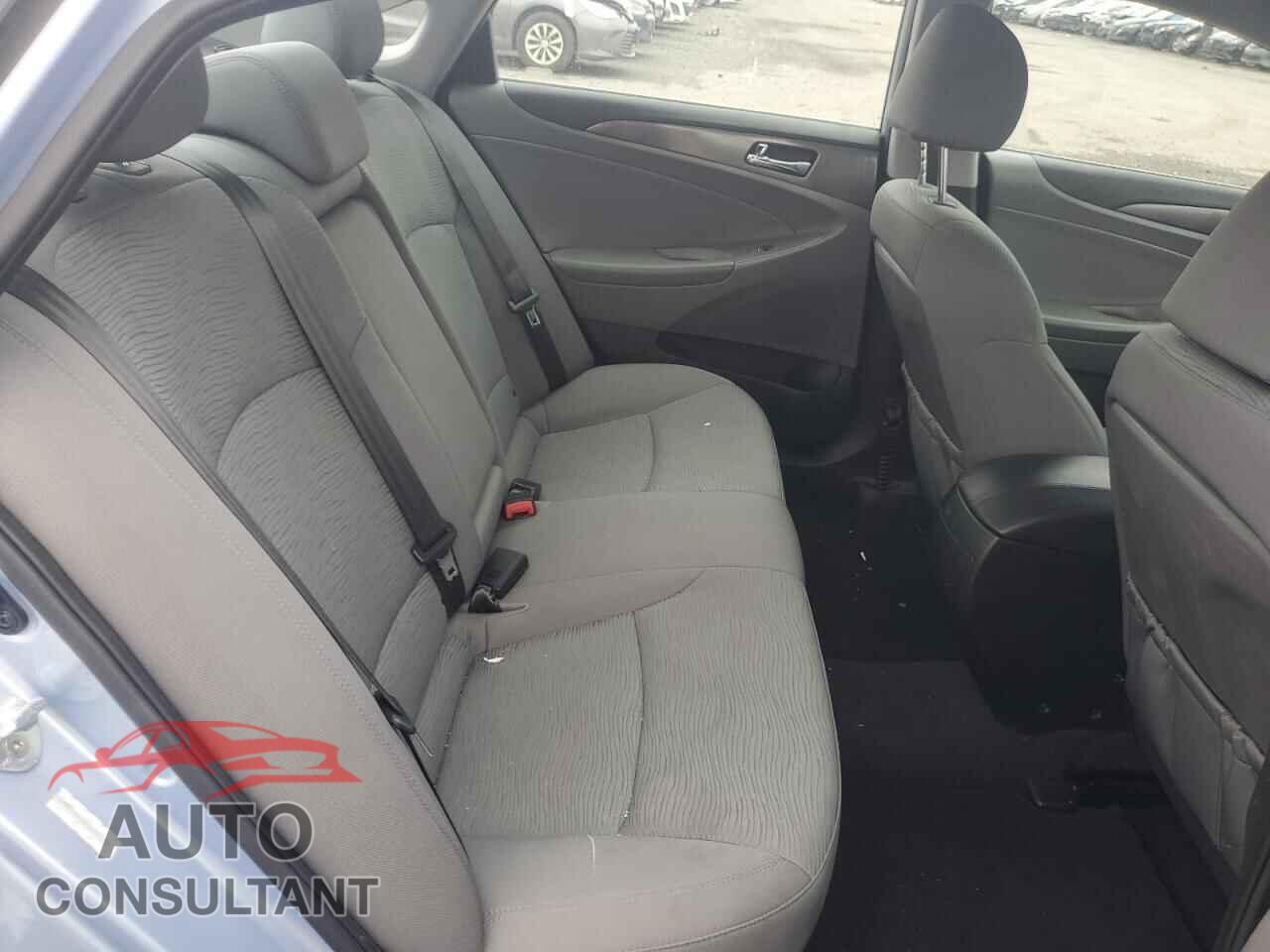 HYUNDAI SONATA 2015 - KMHEC4A48FA130645