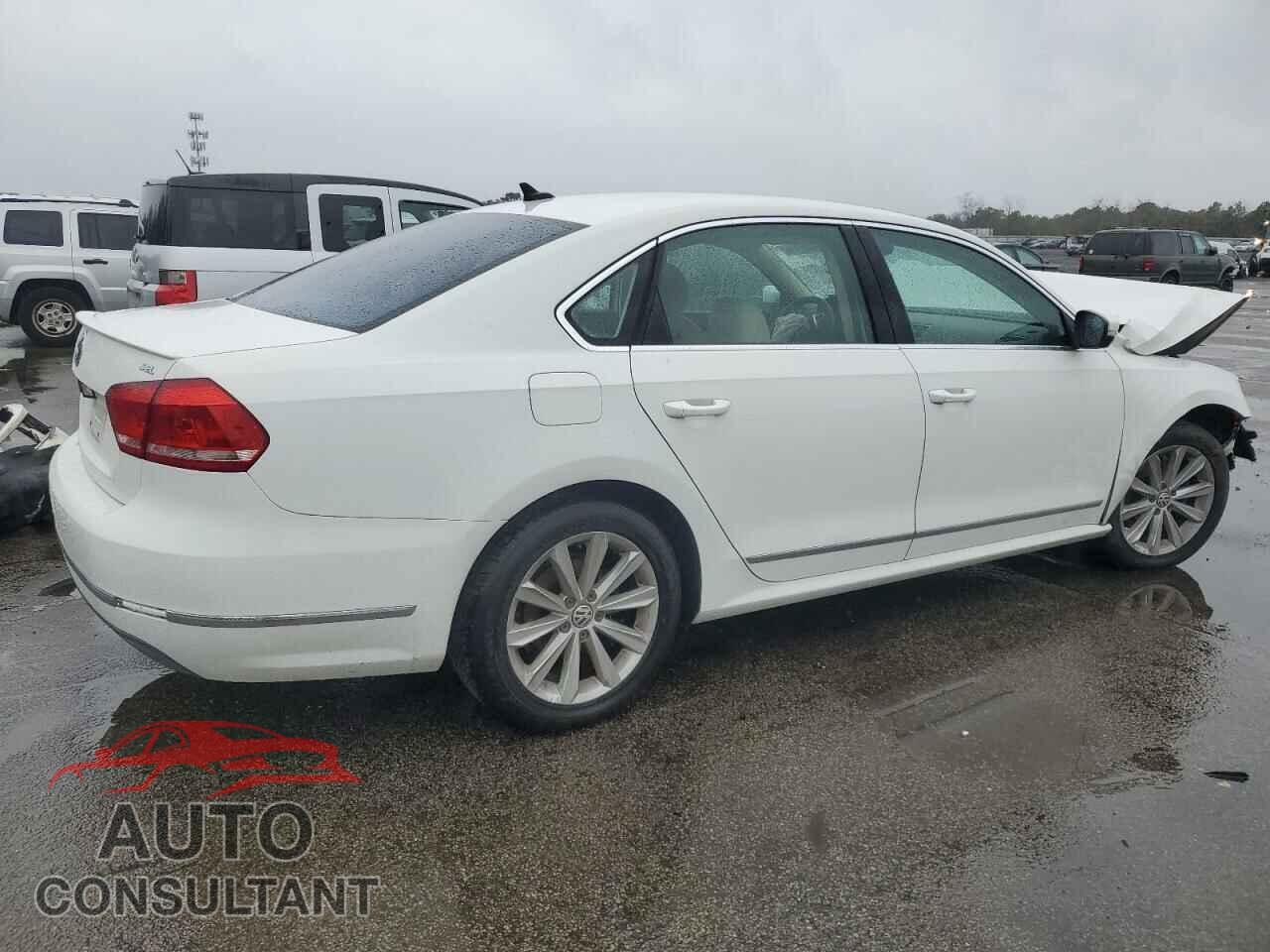 VOLKSWAGEN PASSAT 2012 - 1VWCP7A3XCC077663