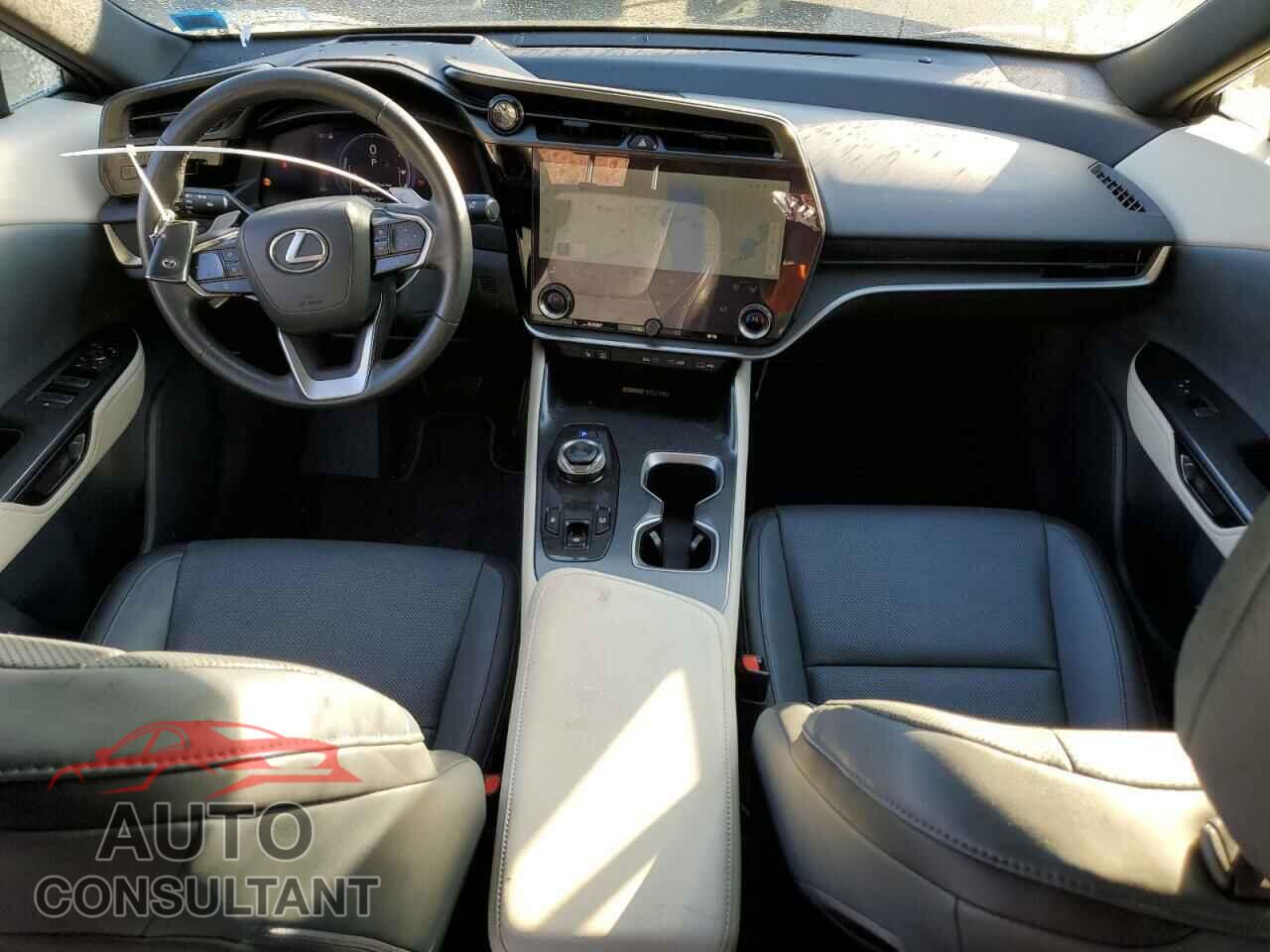 LEXUS RZ 450E 2023 - JTJAAAAB7PA014910