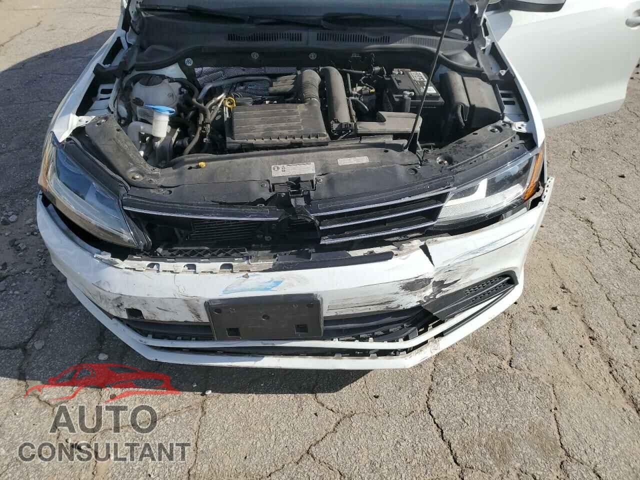 VOLKSWAGEN JETTA 2017 - 3VW2B7AJ2HM319845