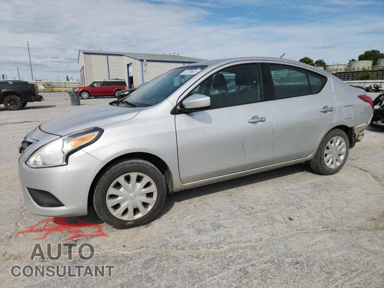 NISSAN VERSA 2017 - 3N1CN7AP3HL815006