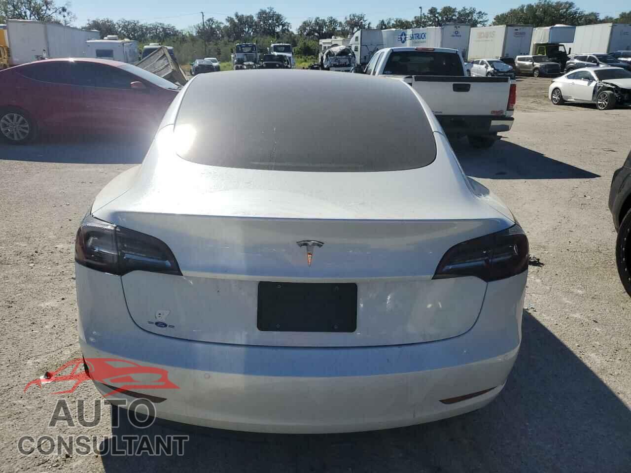 TESLA MODEL 3 2022 - 5YJ3E1EA6NF370867