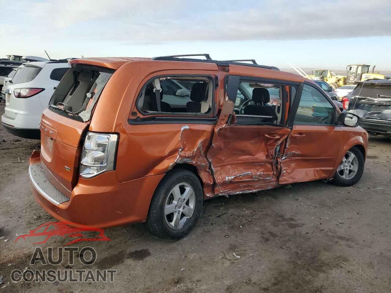DODGE CARAVAN 2011 - 2D4RN3DG9BR750624