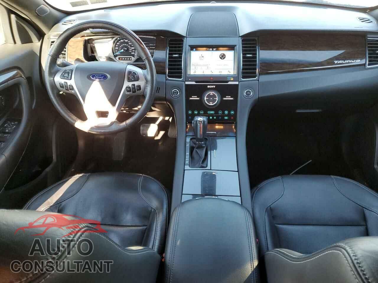 FORD TAURUS 2017 - 1FAHP2F85HG102085