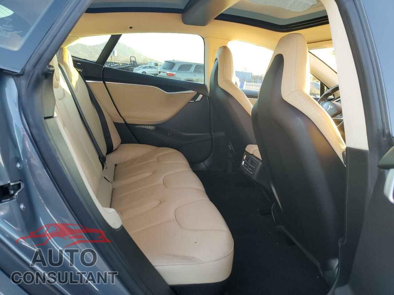TESLA MODEL S 2013 - 5YJSA1AG6DFP08770