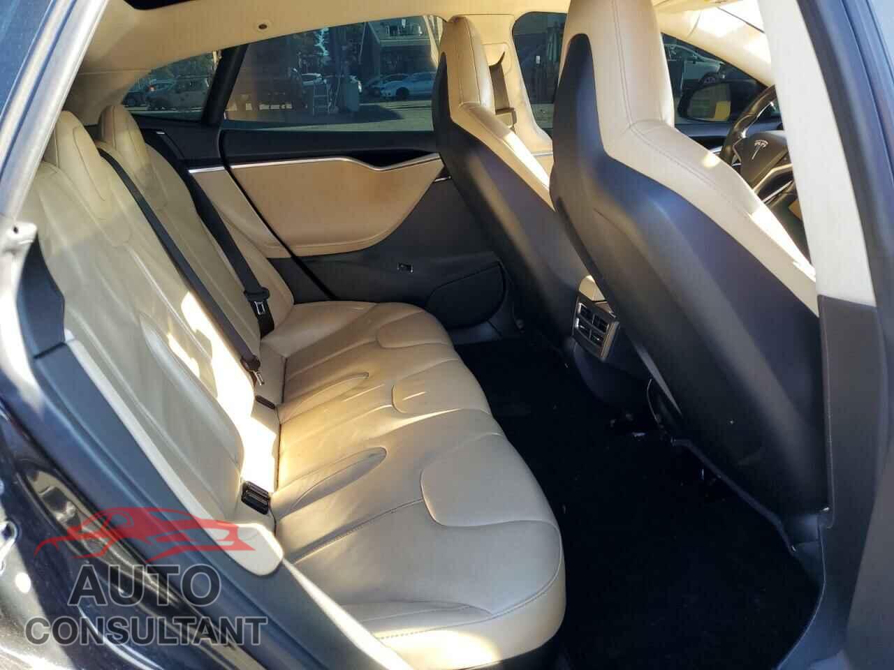 TESLA MODEL S 2013 - 5YJSA1CG4DFP03788