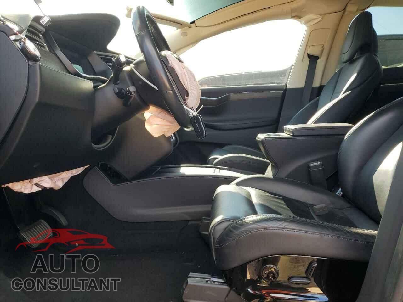 TESLA MODEL X 2016 - 5YJXCAE22GF014466