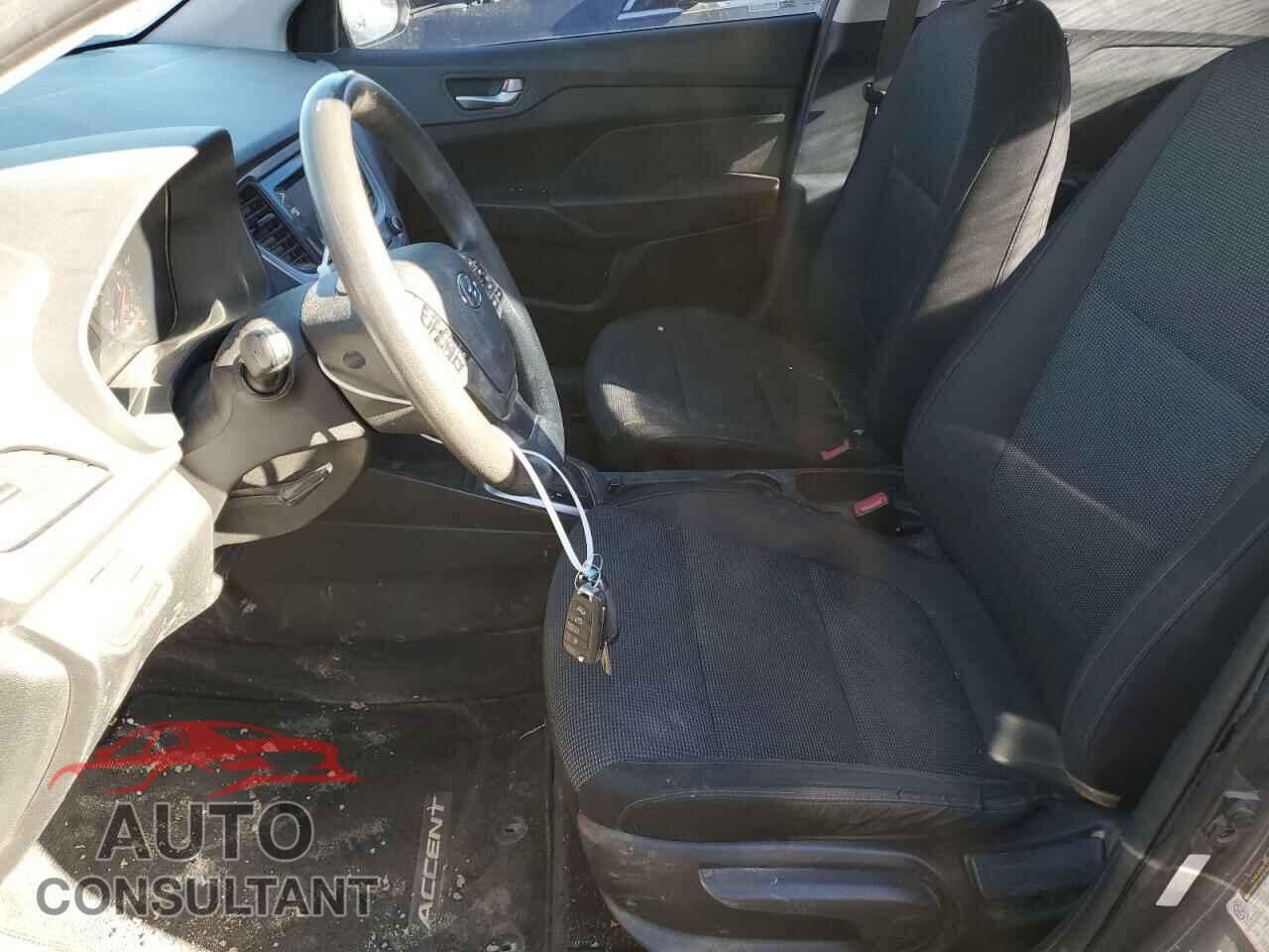 HYUNDAI ACCENT 2018 - 3KPC24A35JE010023