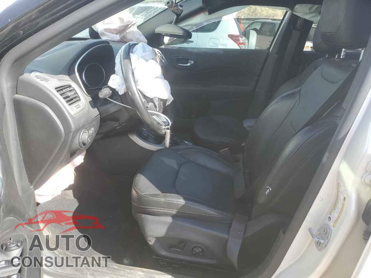 JEEP COMPASS 2020 - 3C4NJDCB4LT157822