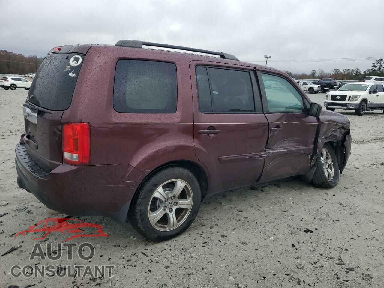 HONDA PILOT 2013 - 5FNYF3H52DB018932