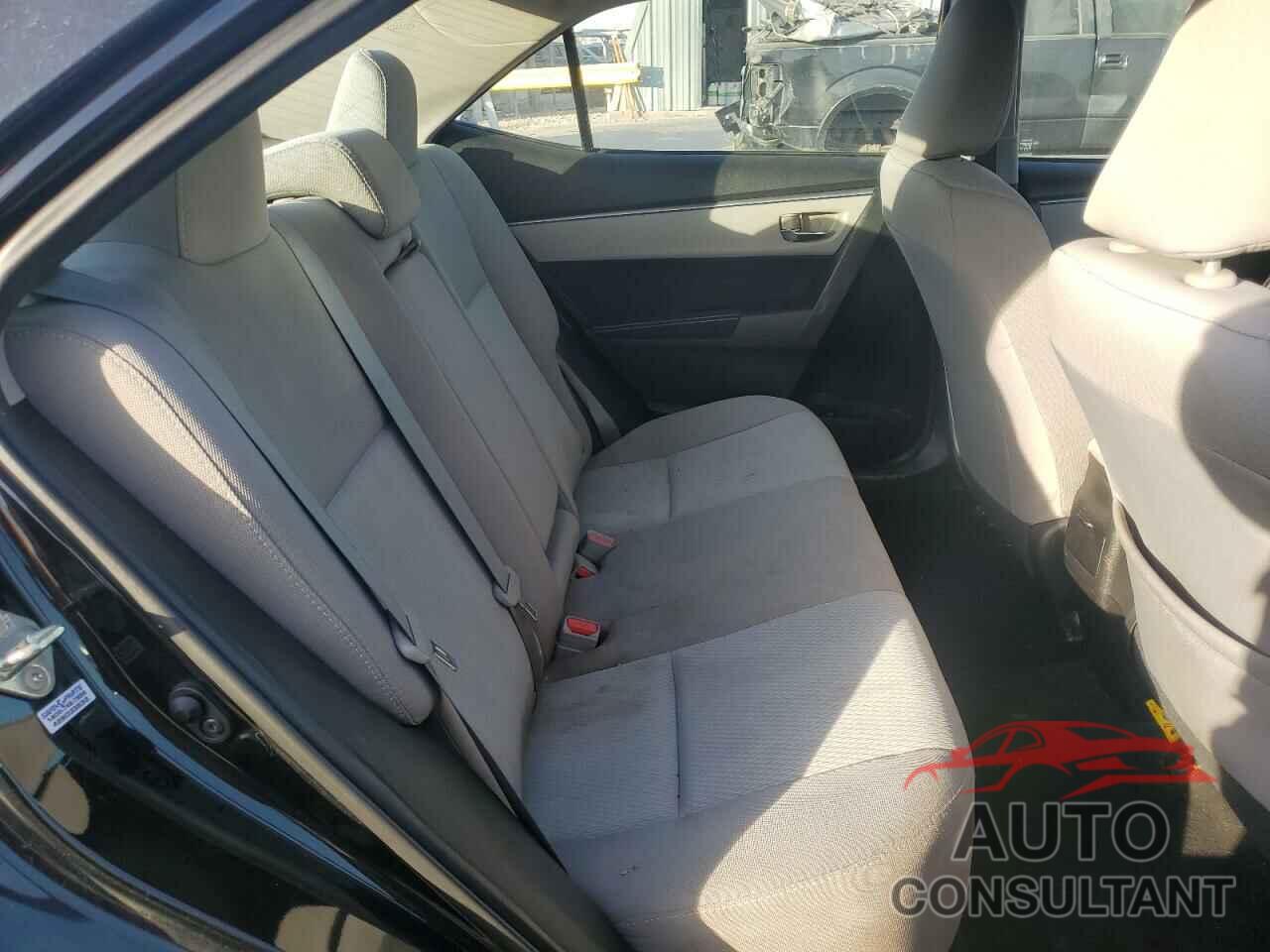 TOYOTA COROLLA 2015 - 5YFBURHE4FP363109