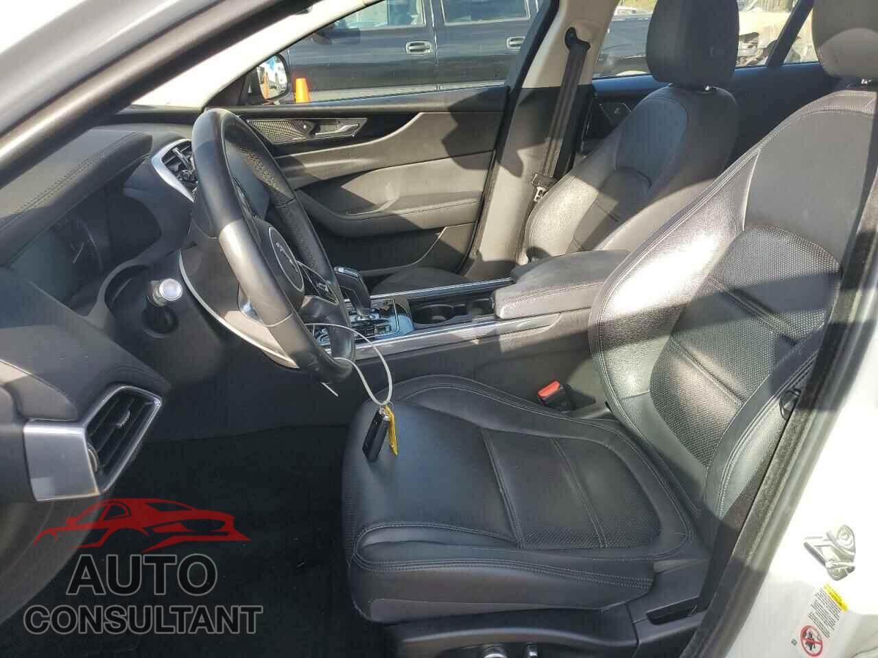 JAGUAR XE 2020 - SAJAE4FX4LCP63306