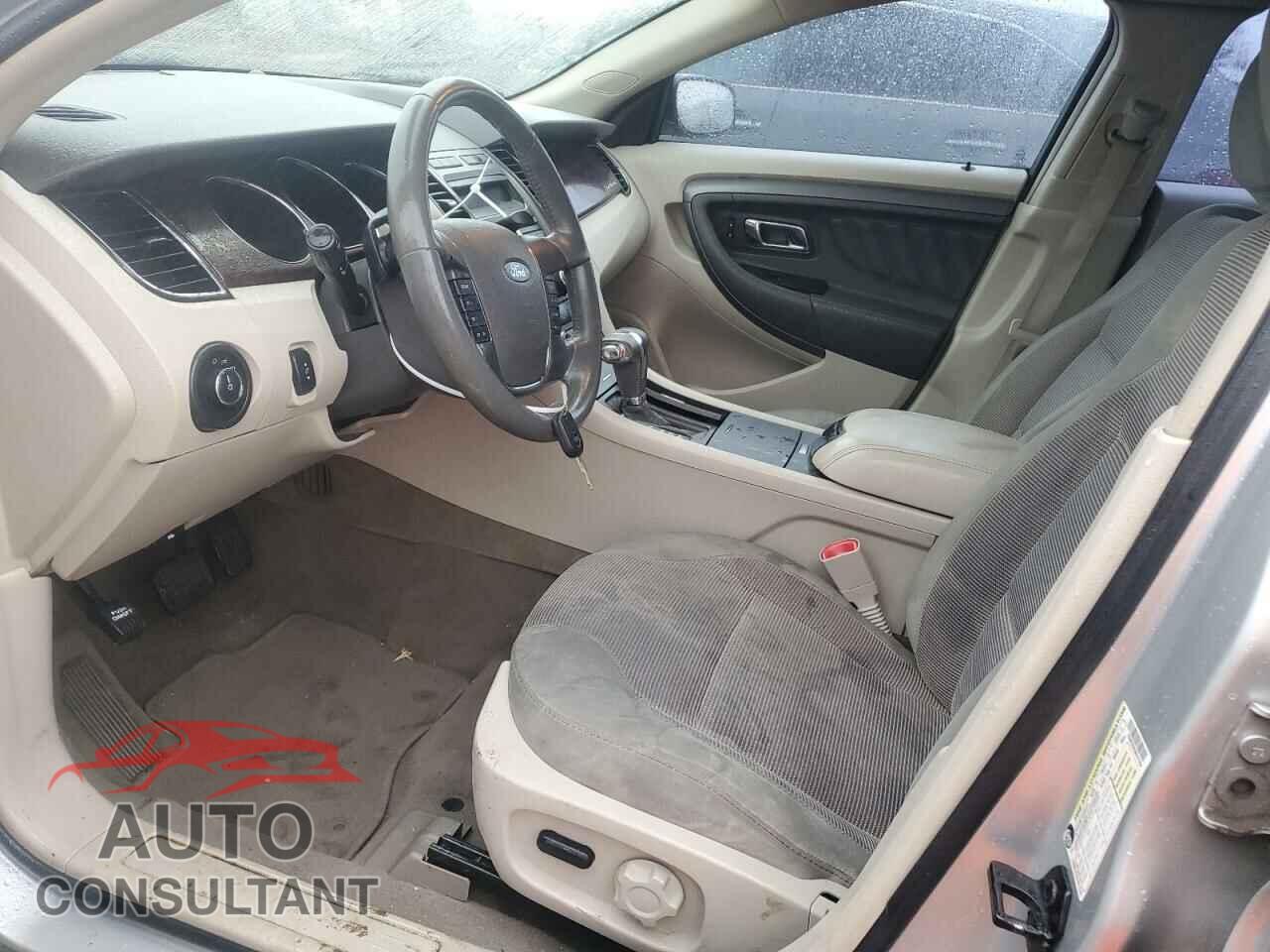 FORD TAURUS 2011 - 1FAHP2EW3BG141054