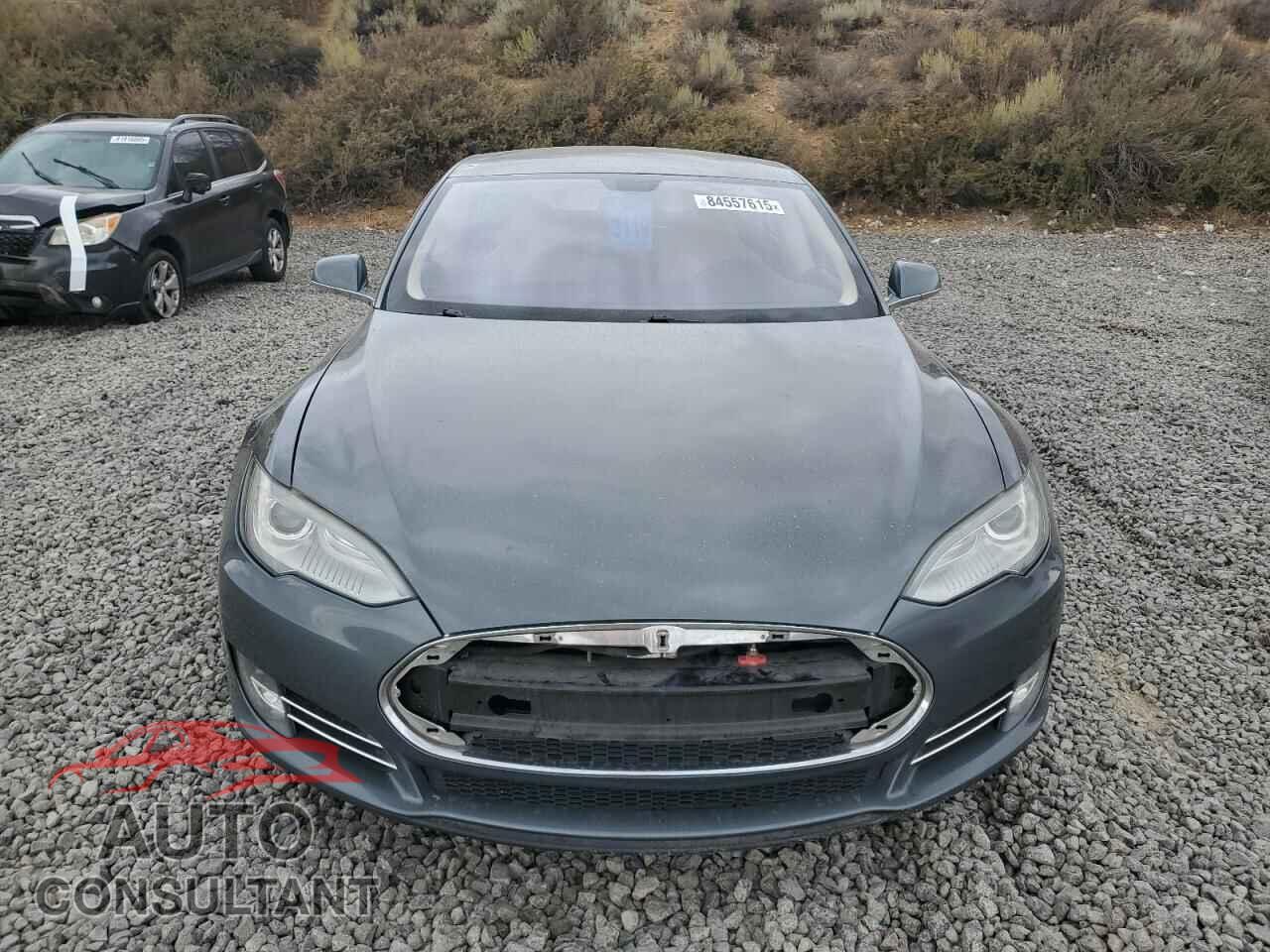 TESLA MODEL S 2013 - 5YJSA1CG8DFP03762