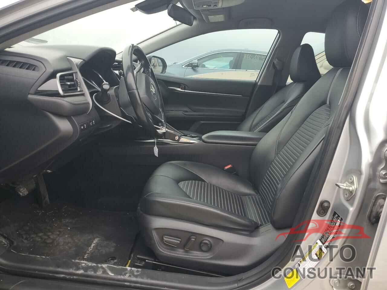 TOYOTA CAMRY 2019 - 4T1B11HK8KU252670