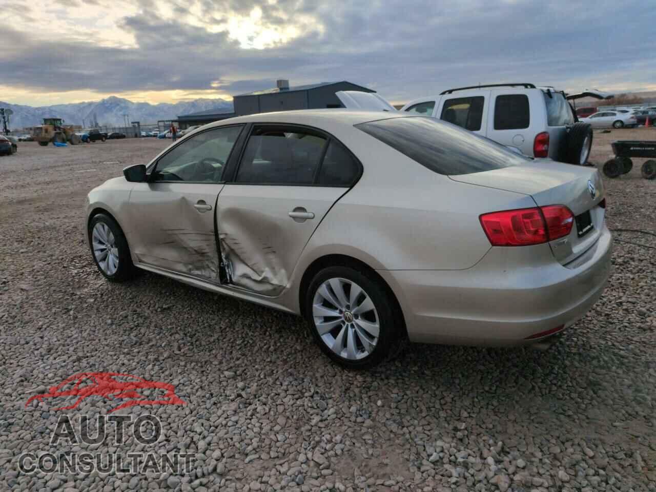 VOLKSWAGEN JETTA 2013 - 3VW2K7AJ0DM303668