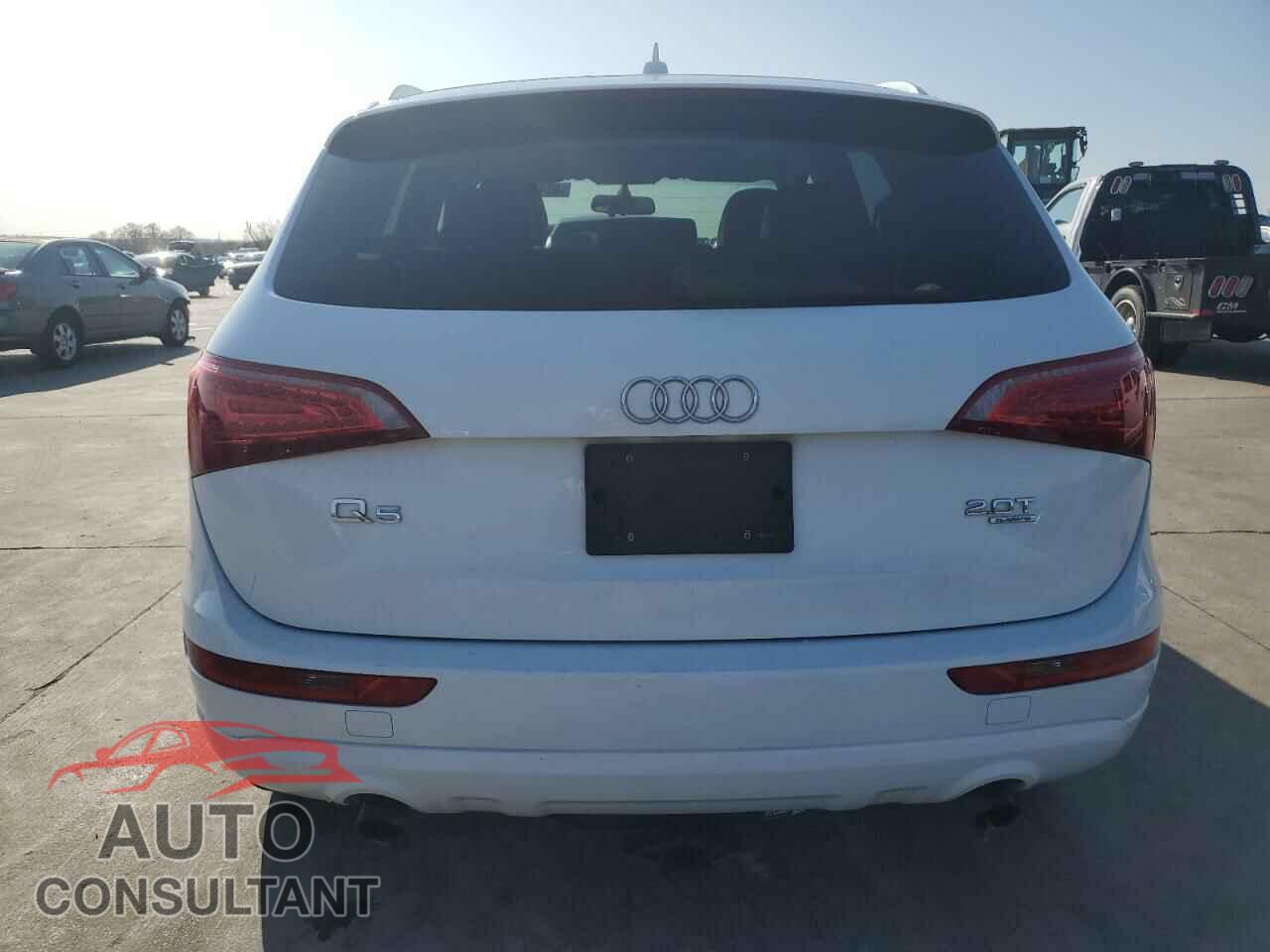 AUDI Q5 2011 - WA1CFAFP4BA076219