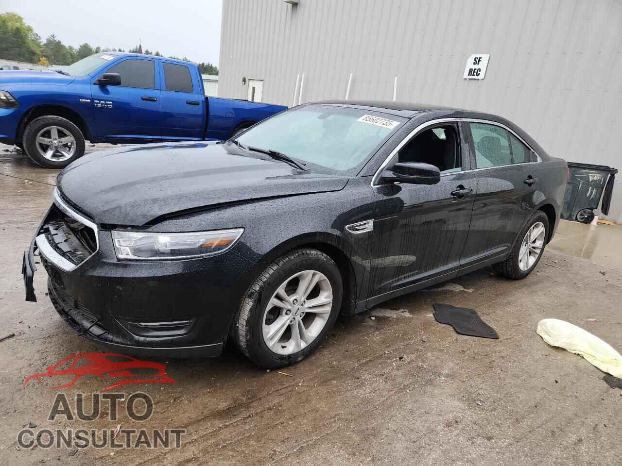 FORD TAURUS 2015 - 1FAHP2E82FG156815