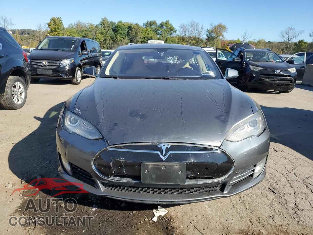 TESLA MODEL S 2013 - 5YJSA1CN2DFP22399
