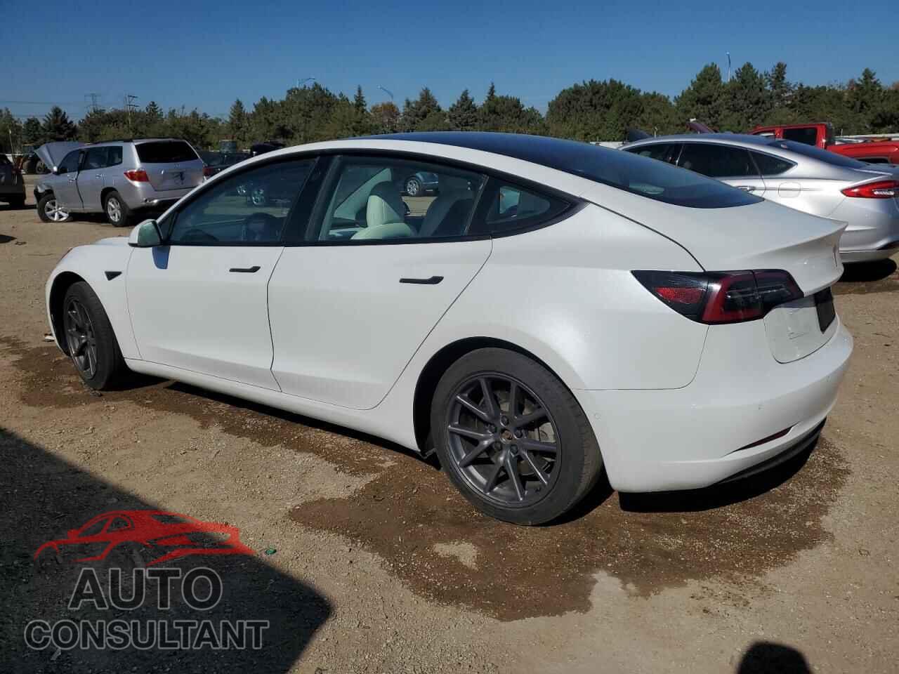 TESLA MODEL 3 2021 - 5YJ3E1EB4MF860182