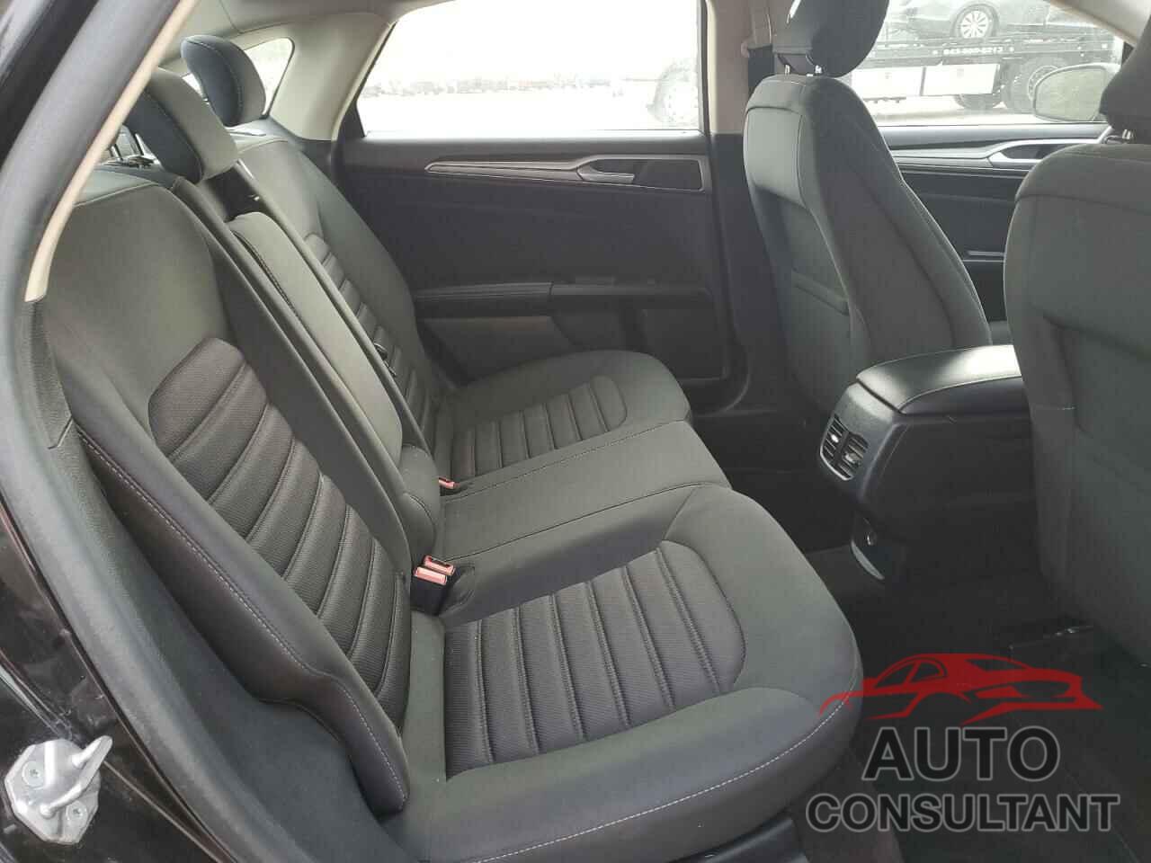 FORD FUSION 2019 - 3FA6P0LU2KR138846