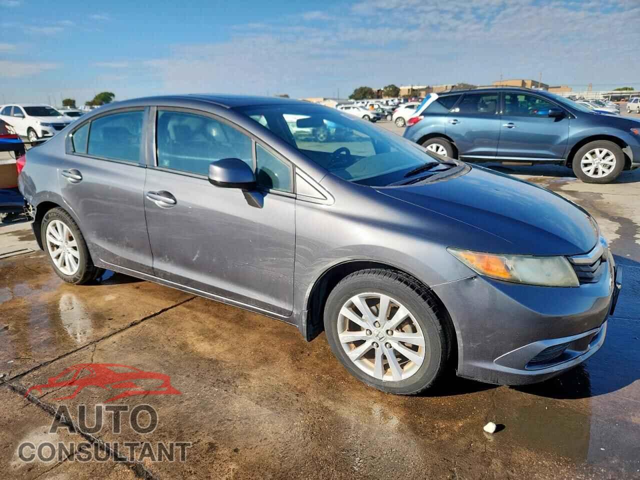 HONDA CIVIC 2012 - 2HGFB2F84CH311056