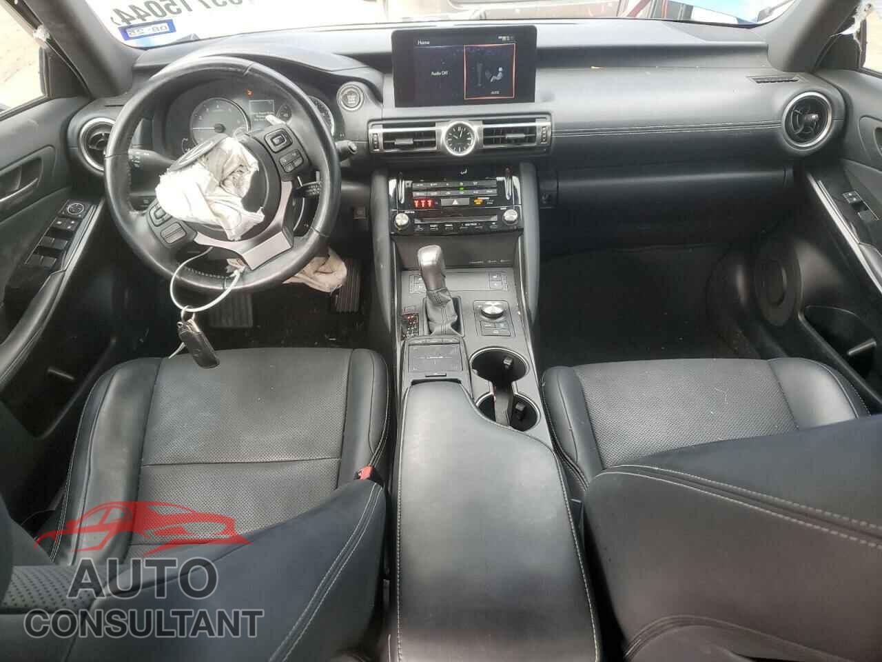 LEXUS IS 2021 - JTHCA1D23M5115646