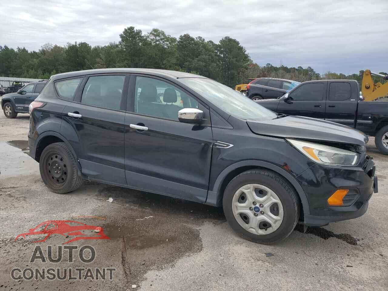 FORD ESCAPE 2017 - 1FMCU0F74HUB07980